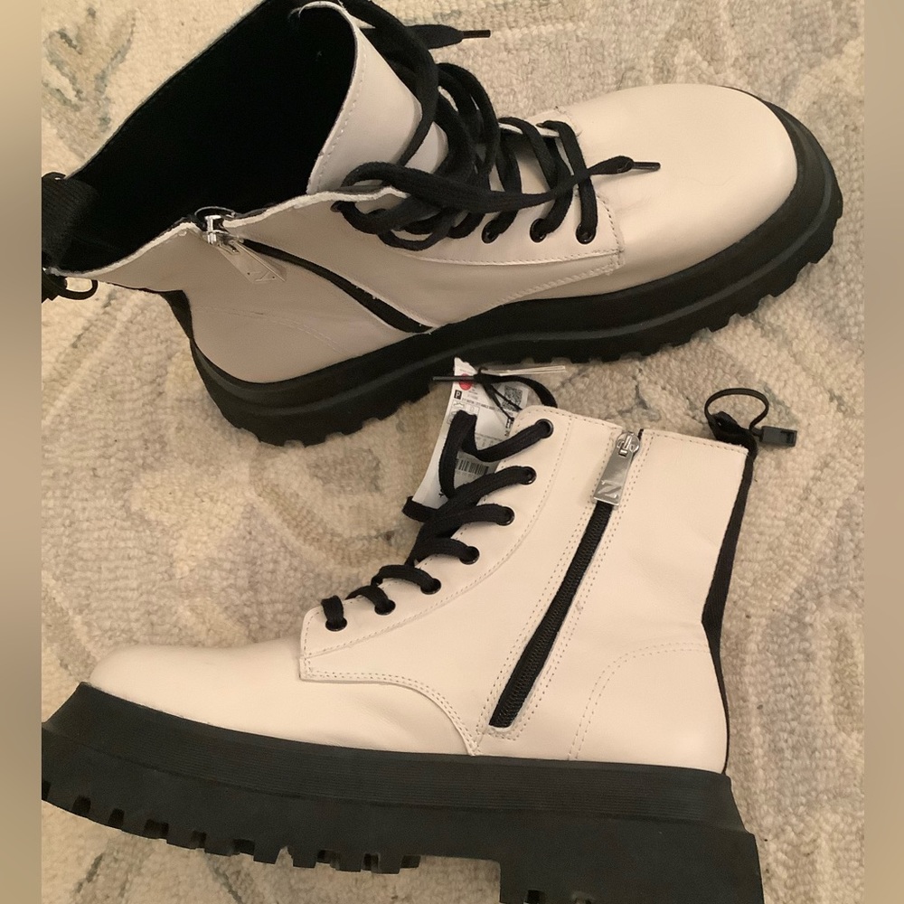 NWT Gorgeous Genuine Leather Zara lug boots 10